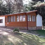 ива Holiday park *