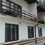 ива Holiday park Sarnitsa