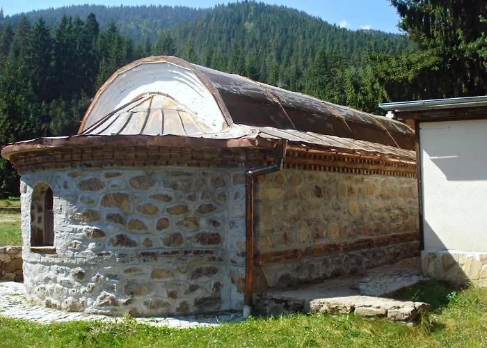 Holiday park ива *